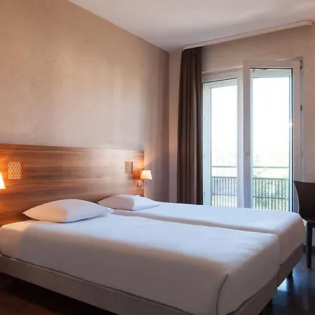 Hotel The Originals City, Gare Colmar