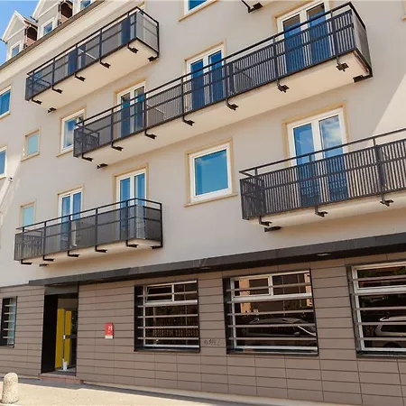 The Originals City, Gare