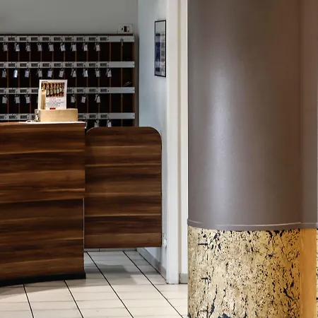 Otel The Originals City, Gare Colmar