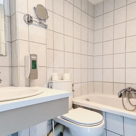 Otel The Originals City, Gare 2*