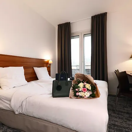 Hotel The Originals City, Gare