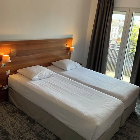 Hotel The Originals City, Gare Colmar